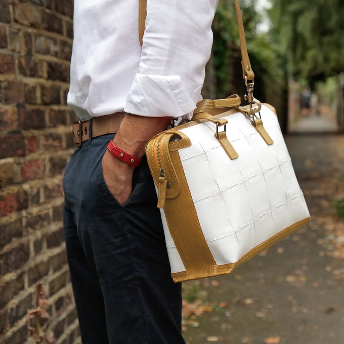 Metropolitan Bag | Leather & Fire-hose from Elvis & Kresse