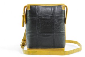 Saddle Bag | Leather & Fire-hose from Elvis & Kresse