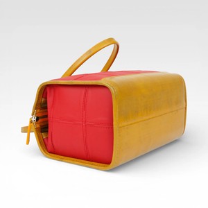 Small Post Bag | Leather & Fire-hose from Elvis & Kresse