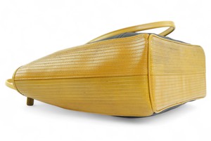 Classic Tote | Leather & Fire-hose from Elvis & Kresse