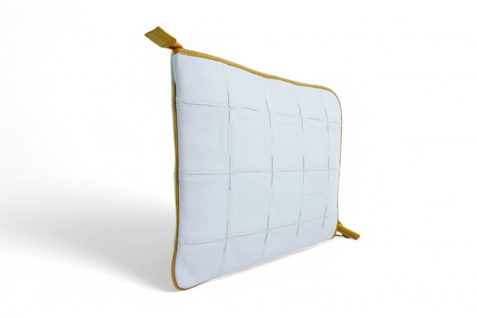 Folio Laptop Case | Leather & Fire-hose from Elvis & Kresse