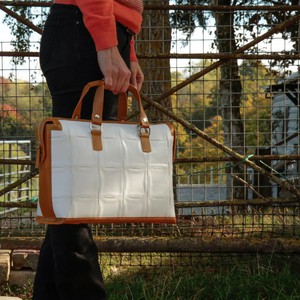 Metropolitan Bag | Leather & Fire-hose from Elvis & Kresse