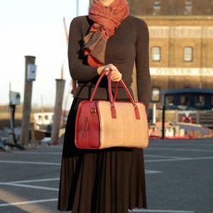 Large Post Bag | Leather & Fire-hose from Elvis & Kresse
