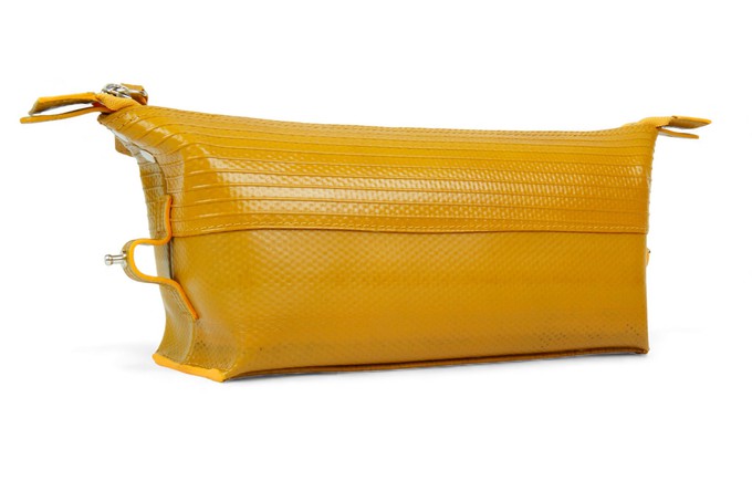 Medium Washbag | Fire-hose from Elvis & Kresse