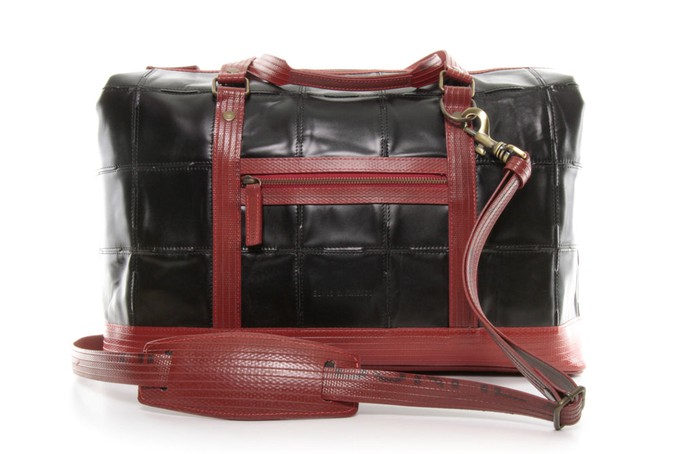 Gladstone Travel Bag | Leather & Fire-hose from Elvis & Kresse