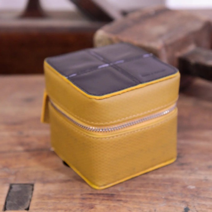 Medium Box | Leather & Fire-hose from Elvis & Kresse