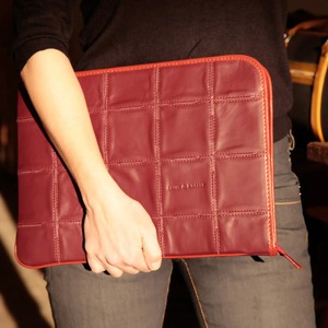 Folio Laptop Case | Leather & Fire-hose from Elvis & Kresse
