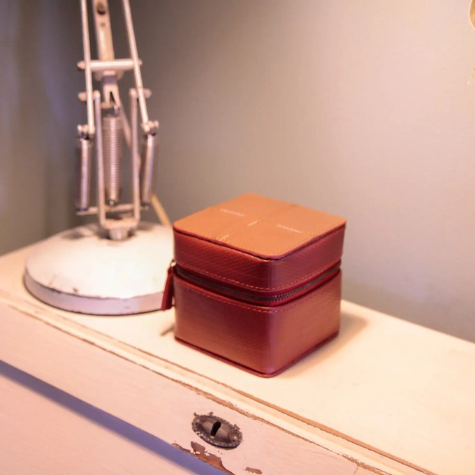 Medium Box | Leather & Fire-hose from Elvis & Kresse