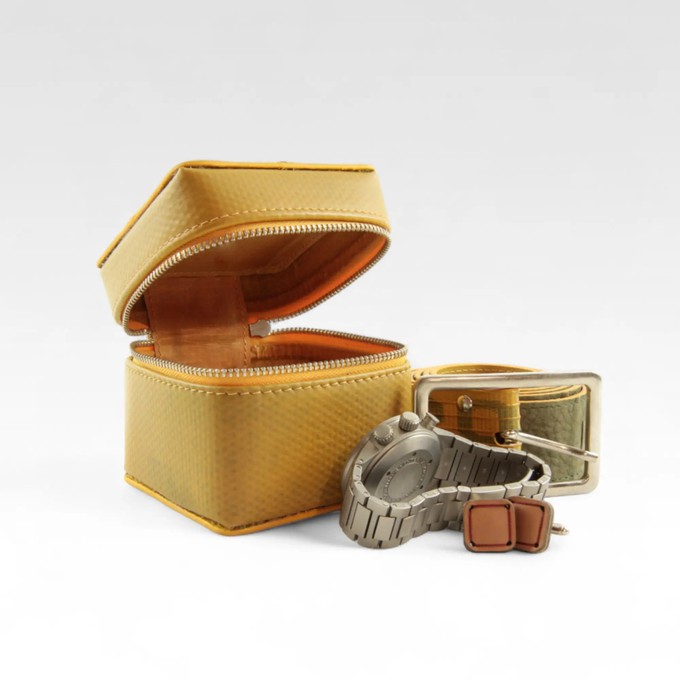 Medium Box | Leather & Fire-hose from Elvis & Kresse