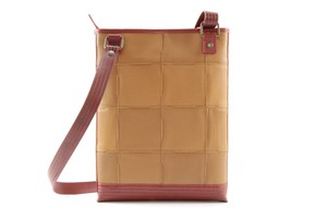 Reporter Bag | Leather & Fire-hose from Elvis & Kresse