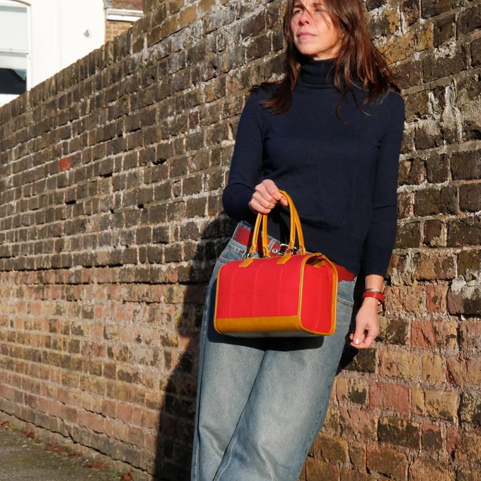 Small Post Bag | Leather & Fire-hose from Elvis & Kresse