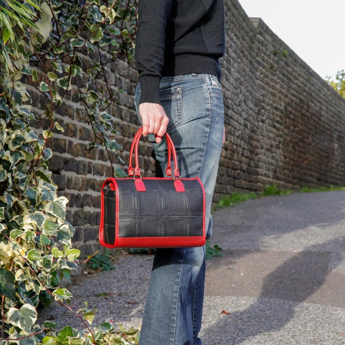 Small Post Bag | Leather & Fire-hose from Elvis & Kresse