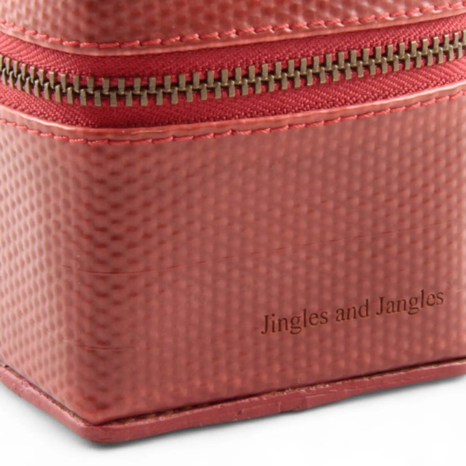 Medium Box | Leather & Fire-hose from Elvis & Kresse