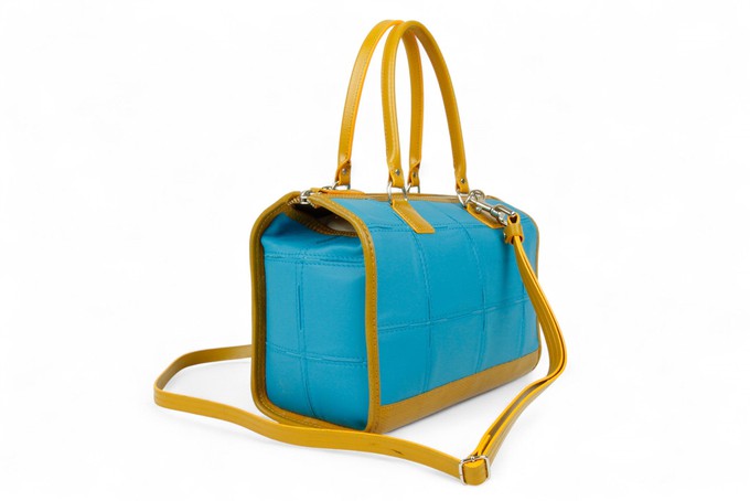 Small Post Bag | Leather & Fire-hose from Elvis & Kresse