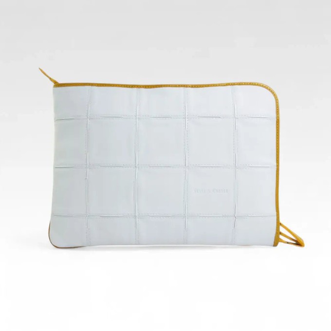 Folio Laptop Case | Leather & Fire-hose from Elvis & Kresse