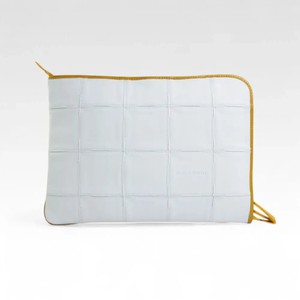 Folio Laptop Case | Leather & Fire-hose from Elvis & Kresse