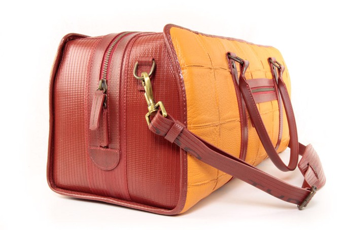 Overnight Bag | Leather & Fire-hose from Elvis & Kresse