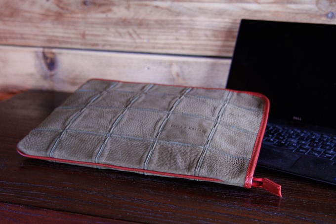 Leather Folio Laptop Case from Elvis & Kresse