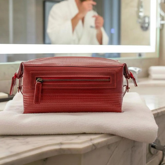 Large Washbag | Fire-hose from Elvis & Kresse
