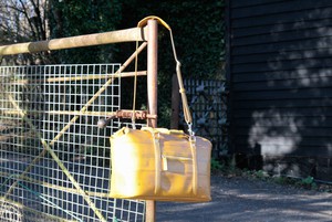 Gladstone Travel Bag | Fire-hose from Elvis & Kresse