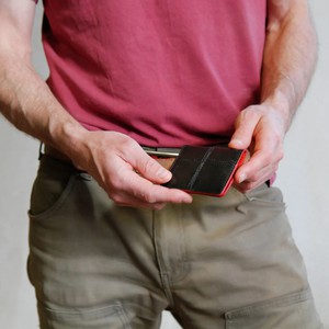 Card Holder | Leather & Fire-hose from Elvis & Kresse