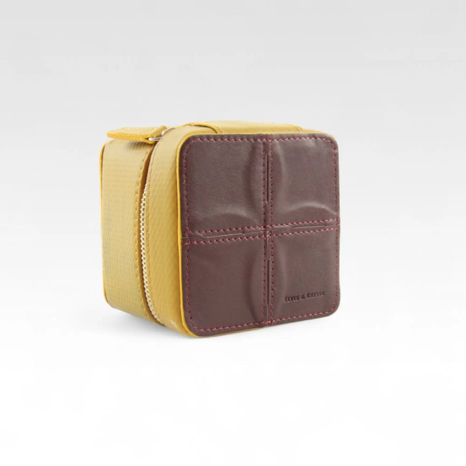 Medium Box | Leather & Fire-hose from Elvis & Kresse