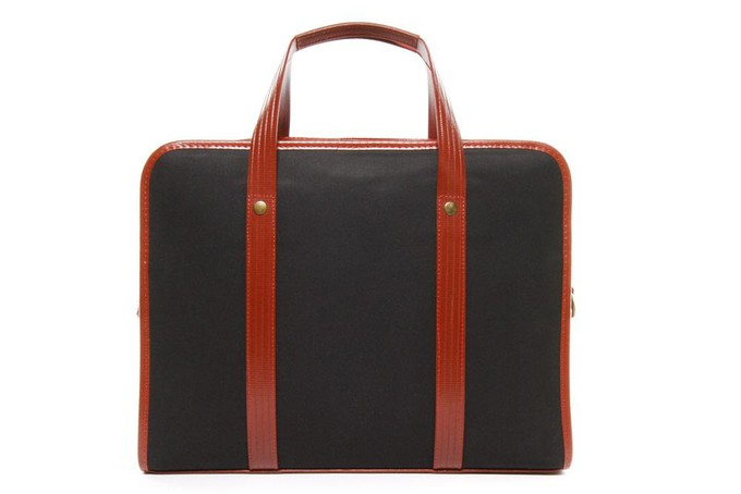 Compact briefcase outlet