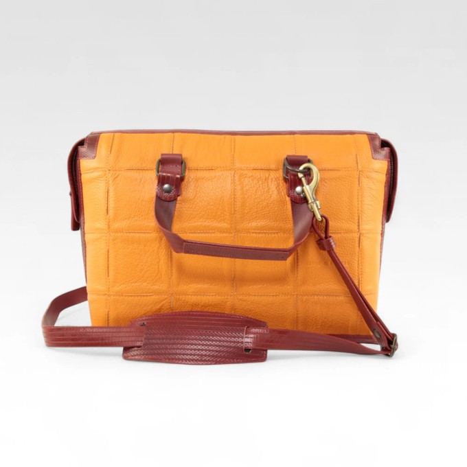 Metropolitan Bag | Leather & Fire-hose from Elvis & Kresse