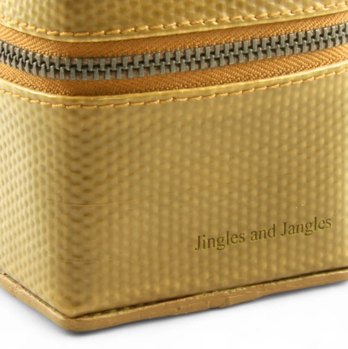 Medium Box | Leather & Fire-hose from Elvis & Kresse