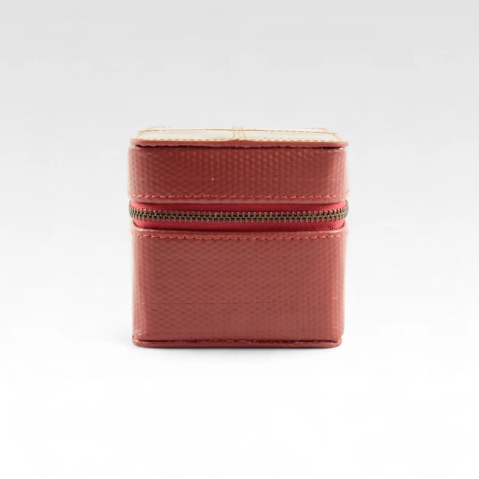 Medium Box | Leather & Fire-hose from Elvis & Kresse