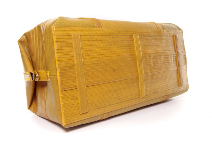 Weekend Bag | Fire-hose from Elvis & Kresse