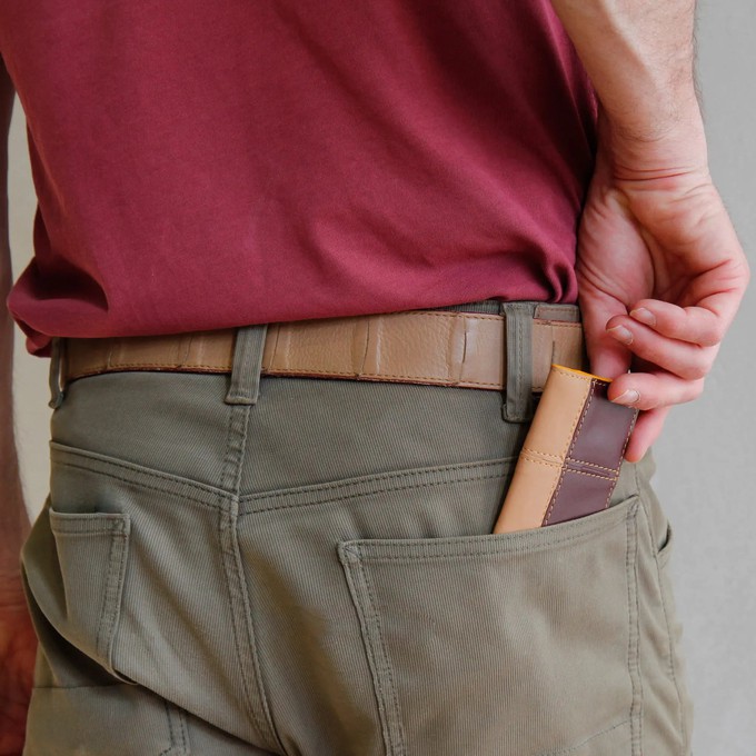 Card Holder | Leather & Fire-hose from Elvis & Kresse