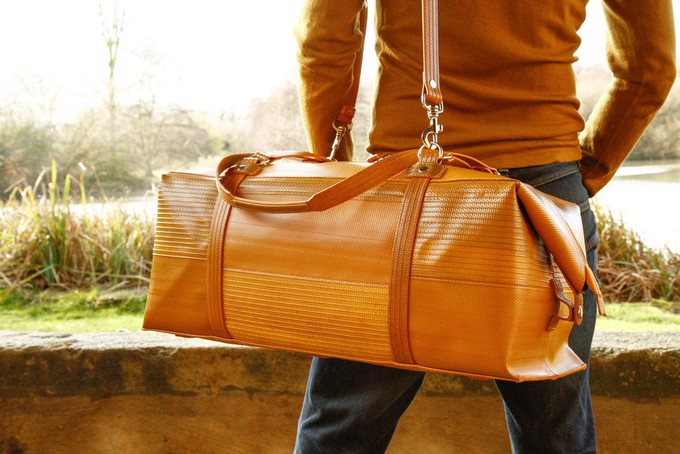 Weekend Bag | Fire-hose from Elvis & Kresse