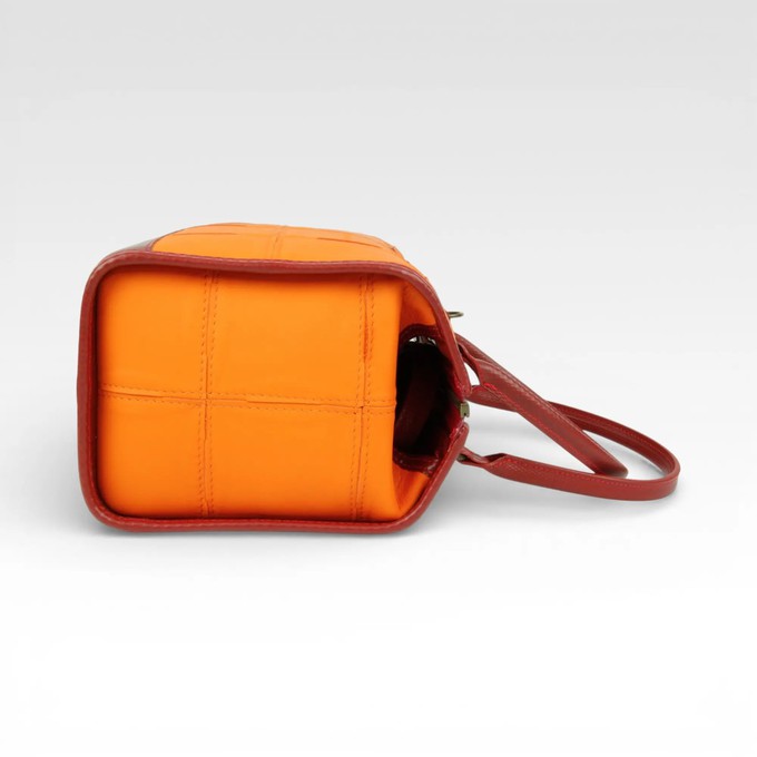 Small Post Bag | Leather & Fire-hose from Elvis & Kresse