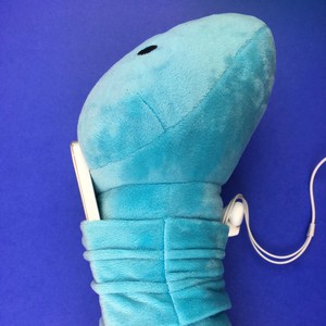Knuffel/nekkussen penis met voorhuidzakje from Fairy Positron