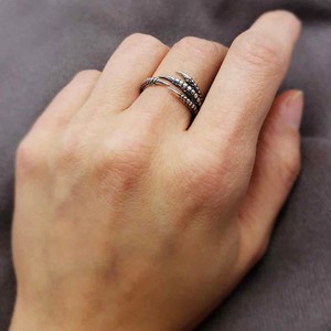 Silver birdclaw ring from Fairy Positron