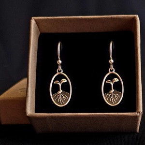 Silver seedling earrings from Fairy Positron