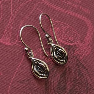 Silver earrings vulva from Fairy Positron