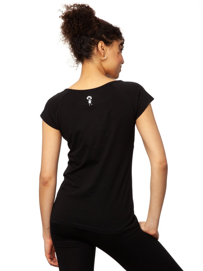 Camping Girl Cap Sleeve black from FellHerz T-Shirts - bio, fair & vegan