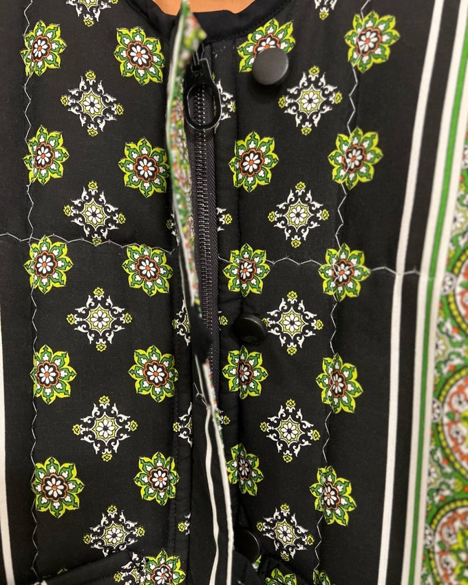 Our "GREEN PAISLEY "  Reversible Blanket Made COAT - XS/S from Fitolojio Workshop