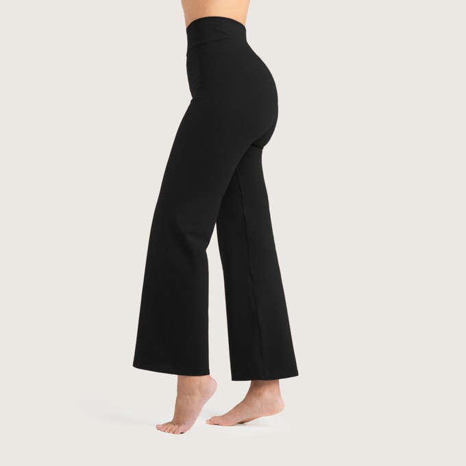 Yoga pants Relaxed Fit black from Frija Omina