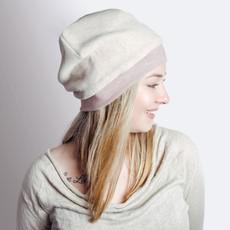 Organic cap Lumi, cotton fleece tinged in nude-colour via Frija Omina