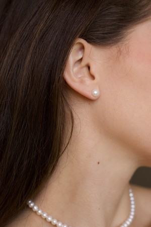 Jackie Pearl Earrings from GAÂLA