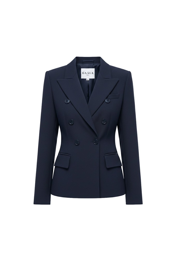 William Three Piece from GAÂLA