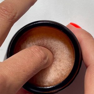 Nail polish remover – glass jar from Glow - the store