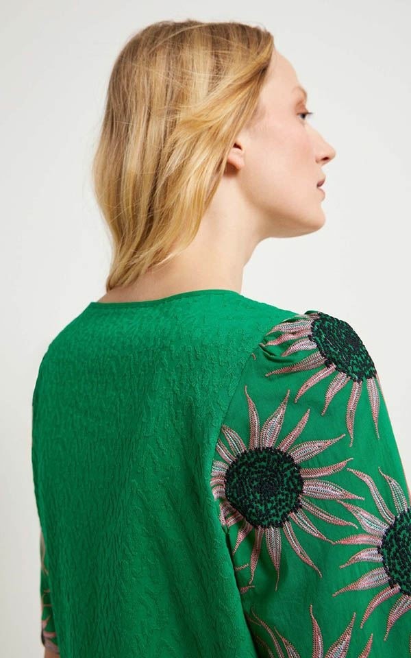 Blouse With Embroidery from Het Faire Oosten