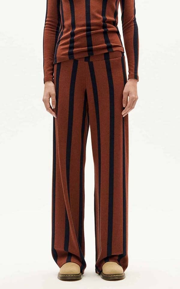 Pants Betty Toasted Navy from Het Faire Oosten