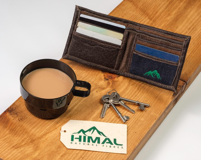 Black Wallet - Pinatex and hemp Vegetarian wallet made out from all natural fibres - Black or Brown - 100% plant fabrics, vegan friendly from Himal Natural Fibres