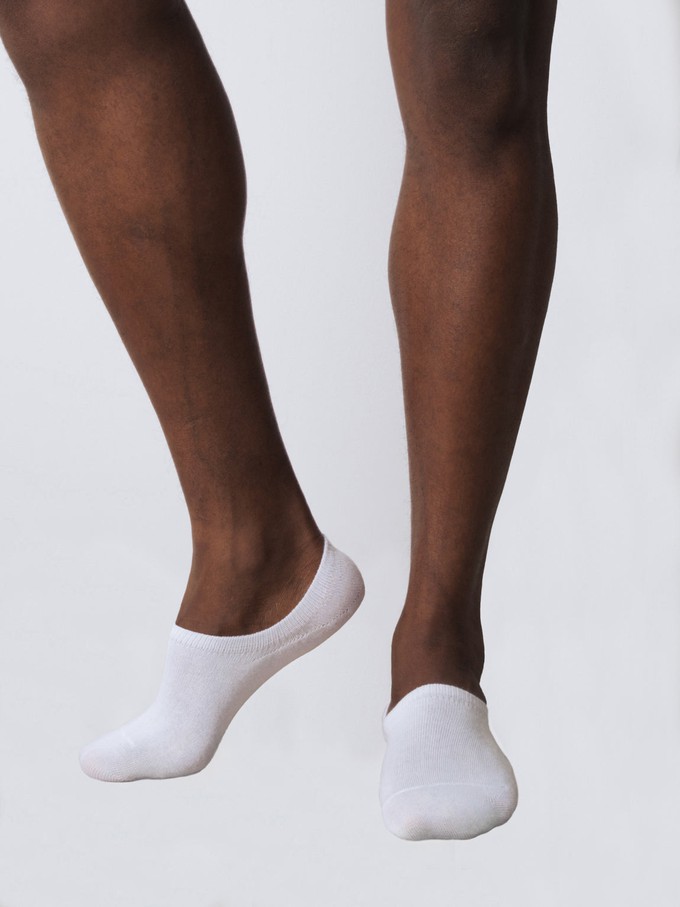 GIVEAWAY Sneaker Socks 5-Pack from Honest Basics