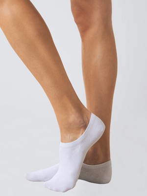 GIVEAWAY Sneaker Socks 5-Pack from Honest Basics